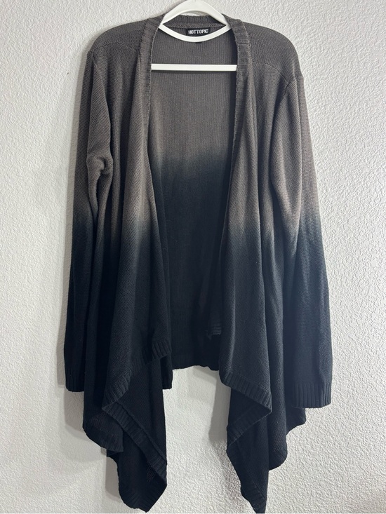 Hot Topic Sweaters - Hot Topic Ombre Black to Gray Draped Open-Front Knit Cardigan Woman XL